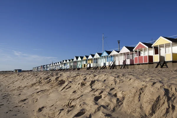 Strand hutten, southwold, suffolk, Engeland — Stockfoto