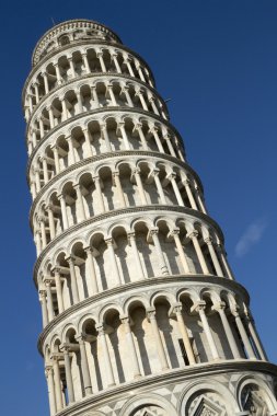 Eğik Pisa Kulesi, İtalya