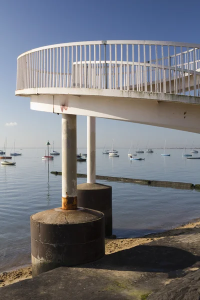 Gångbro i leigh-on-sea, essex, england — Stockfoto