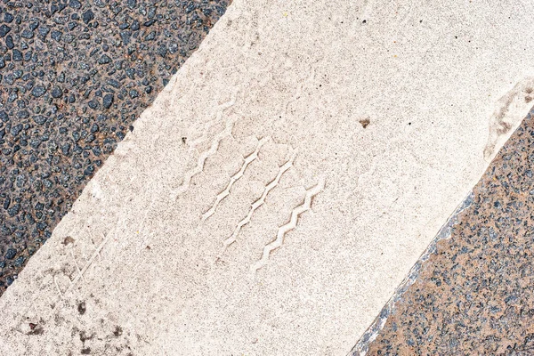 Alter Asphalt Auf Der Straße Diagonale Markierung Eines Fußgängers — Stockfoto