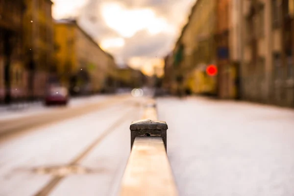 Brillante Sol Invierno Una Gran Ciudad Gente Caminando Por Calle —  Fotos de Stock