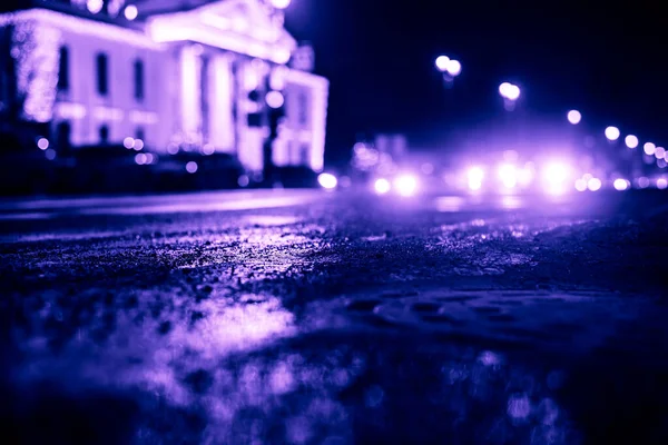 Esős Éjszaka Nagyvárosban Utca Fényes Kirakatokkal — Stock Fotó