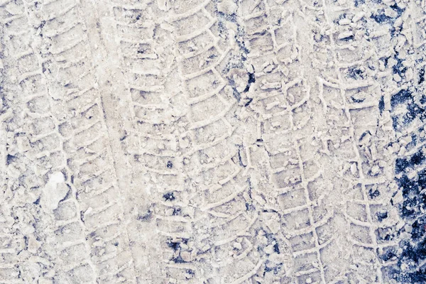Svislé Stopy Pneumatik Sněhu Asfaltu — Stock fotografie