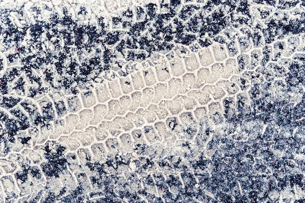 Diagonální Stopy Pneumatik Sněhu Asfaltu — Stock fotografie