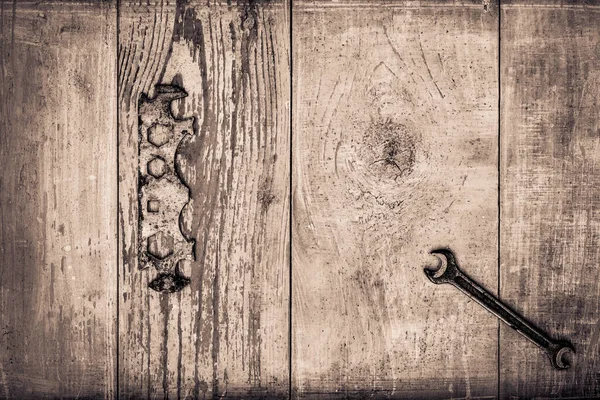 Clés Anciennes Rouillées Sur Une Vieille Table Bois — Photo