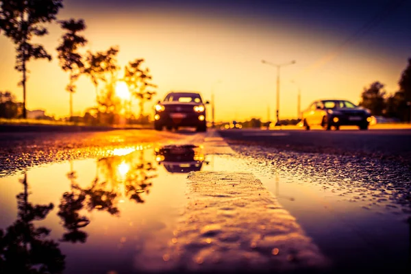 Zonsondergang Regen Rijdende Auto Snelweg — Stockfoto