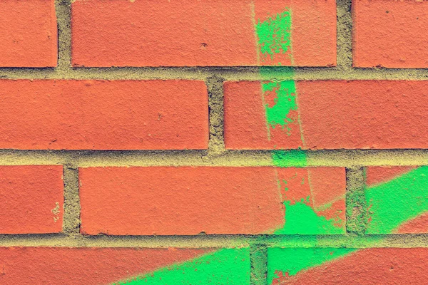 Graffiti Röd Tegelvägg Närbild — Stockfoto