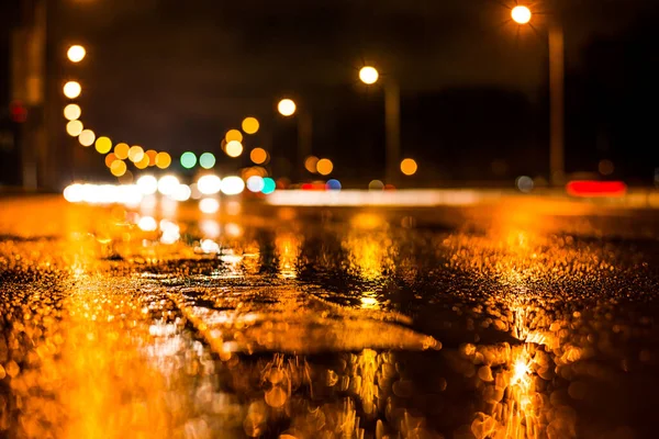 Noche Lluviosa Gran Ciudad Carretera Pasando Por Bosque —  Fotos de Stock