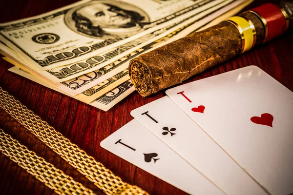 Cuban Cigar Golden Chain Playing Cards Money — Stock Photo, Image