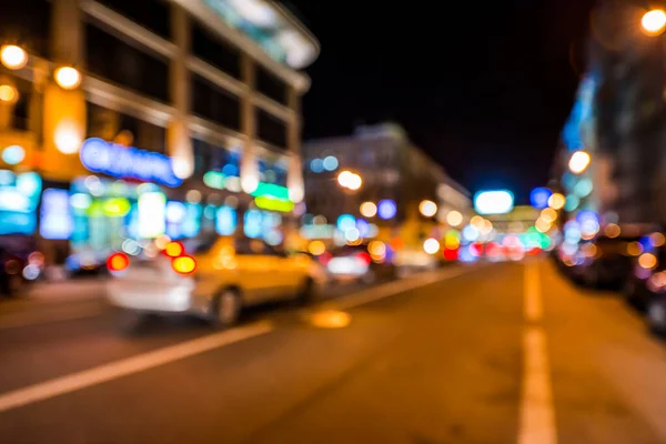 Nächte Lichter Der Großstadt Autos Fahren Die Allee Entlang Vorbei — Stockfoto