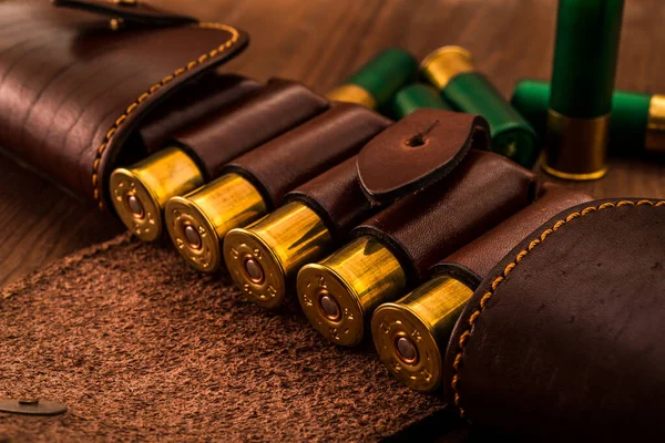 Hunting Ammunition Gauge Leather Bandolier Wooden Tab — 图库照片