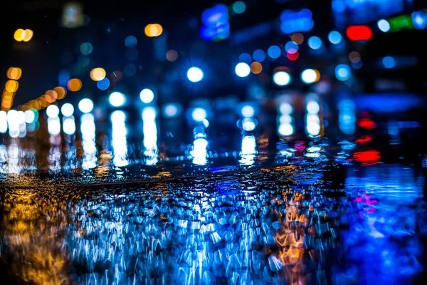 Noite Chuvosa Cidade Grande Luz Das Vitrines Refletem — Fotografia de Stock