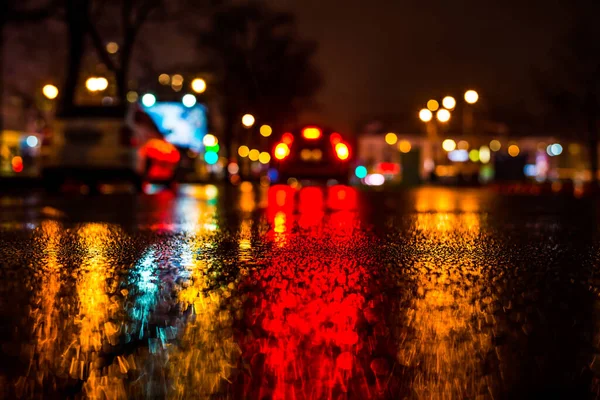 Deštivá Noc Velkém Městě Auto Sjede Silnice Pohled — Stock fotografie