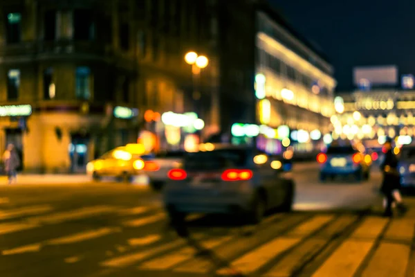 Nachtstadt Autos Der Nacht Mit Fußgängern Auf Der Allee — Stockfoto