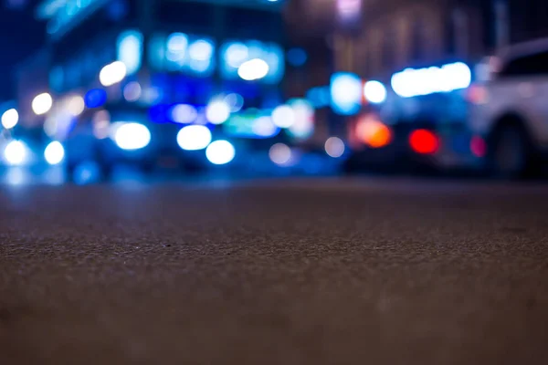 Luces Nocturnas Gran Ciudad Vista Cerca Desde Nivel Asfalto — Foto de Stock