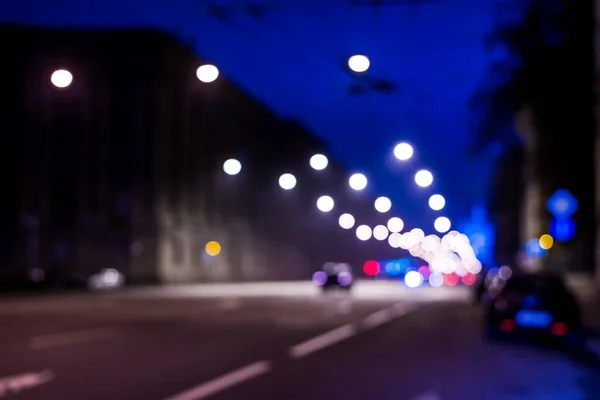 Nächtliche Lichter Der Großstadt Die Nächtliche Allee Mit Laternen — Stockfoto