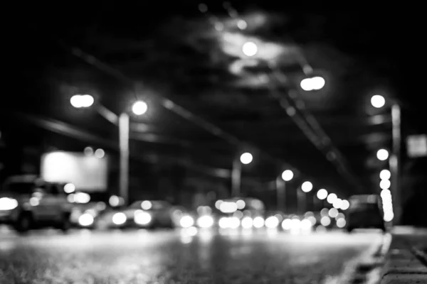 Ville Nocturne Après Pluie Lune Sur Route Sur Laquelle Voiture — Photo