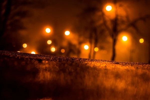 Nattstadsgränd Med Lyktor Dimman Efter Regn Utsikt Från — Stockfoto