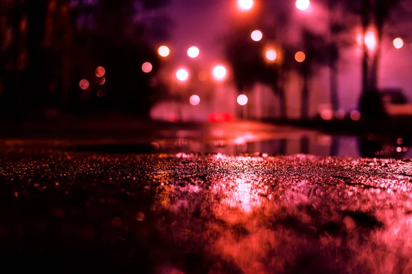 Noite Beco Cidade Com Lanternas Nevoeiro Após Chuva Vista — Fotografia de Stock