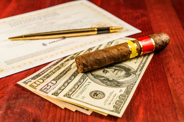 Cuban Cigar Several Dollar Bills Golden Pen Bank — Stock Photo, Image