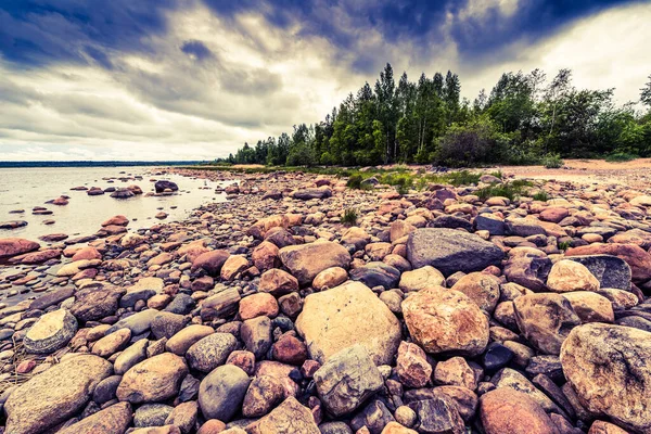 Rocky Shore Lake Cloudy Day — Stock Photo, Image