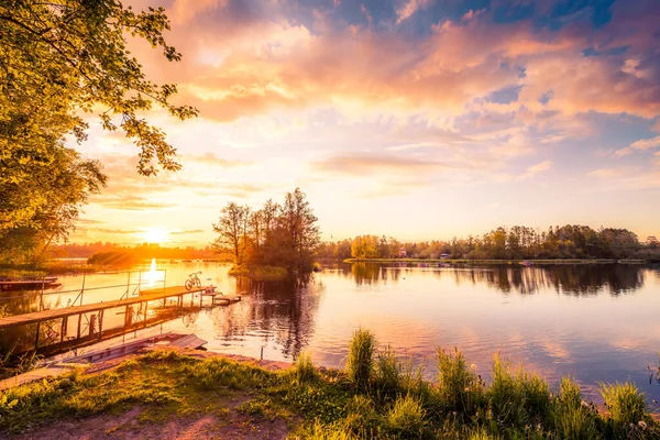 Tramonto Sul Lago Vista Dalla Riva Del Ponte — Foto Stock