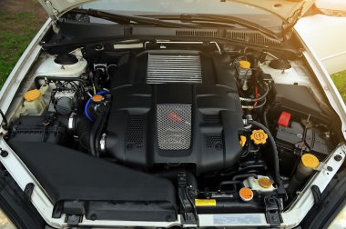 Araba motor turbo kompresör