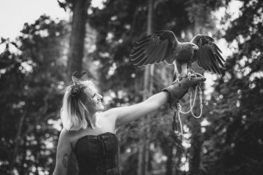 Bayan harris Şahin ile