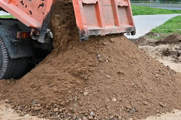 Aarde Komt Uit Vuilniswagen Hoge Kwaliteit Foto — Stockfoto