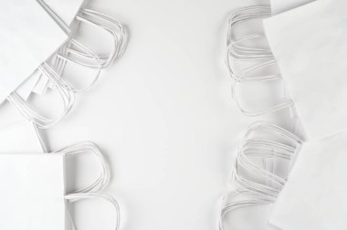 Beyaz çantalar, yazıtlar için yer. Yüksek kalite fotoğraf