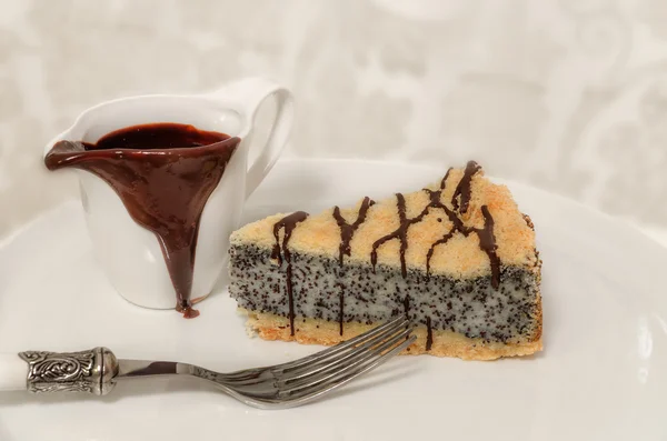 German poppy seed cake on white plate — Stock Photo, Image