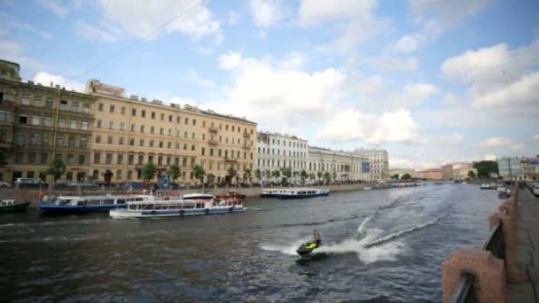 Río Moyka de Nevsky prospekt — Vídeo de stock