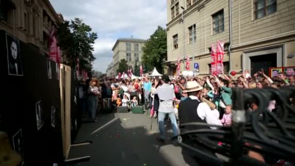 Gatumusikanter Neglinnaya Street — Stockvideo