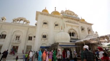 İnsanların tapınağını ziyaret