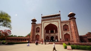 Taj Mahal'ı ağ geçidi Darwaza