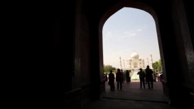 Taj Mahal'ı ağ geçidi Darwaza
