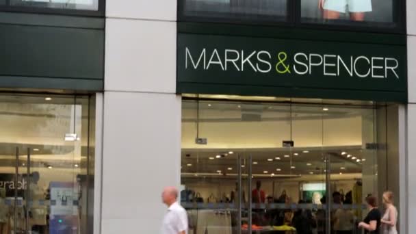 marks and spencer enters china Marks and spencer enters china - marks and spencer (m&s) had first ventured into international markets 70 years ago by 2012, m&s had 337 stores in 41 countries. marks and spencer enters china Marks and spencer enters china - marks and spencer (m&s) had first ventured into international markets 70 years ago by 2012, m&s had 337 stores in 41 countries.