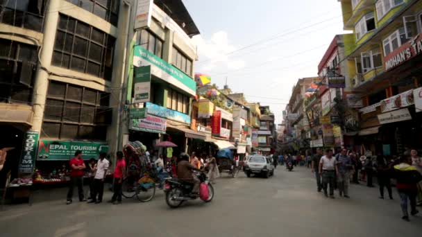 Thamel street i Kathmandu — Stockvideo