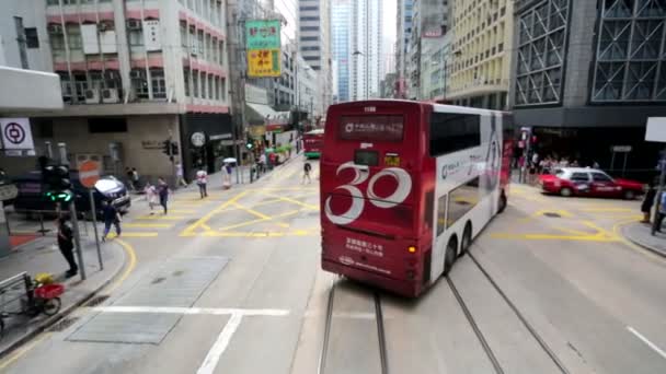 Hong Kong dubbeldekker tram — Stockvideo