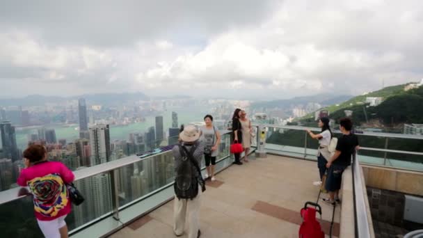 Vista sobre a cidade — Vídeo de Stock