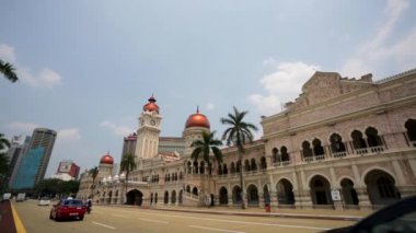 Meydanı'nda Şehir Kütüphanesi