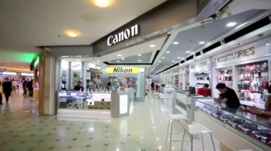 Düşük Yat Plaza markette Canon