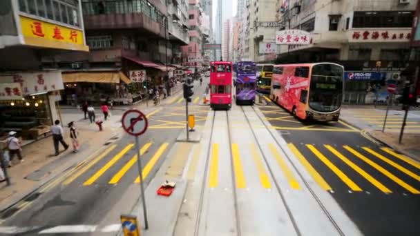 Hong Kong dvoupatrové tramvaje — Stock video