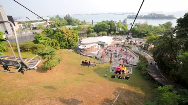 Skyride bij Sentosa island — Stockvideo