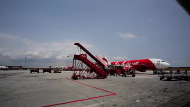 AirAsia Jet flygplan — Stockvideo