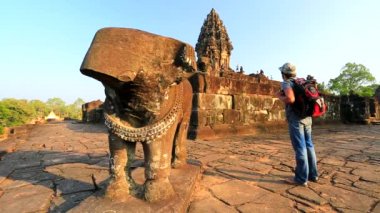 Bakong Tapınağı'nda Angkor