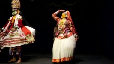 Performans Kathakali sanatçılar