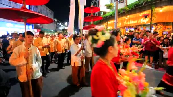 Osmatřicáté výročí Chiang Mai Flower Festival — Stock video