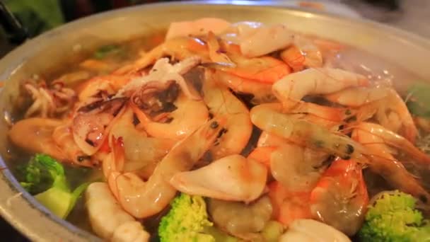 Preparing delicious seafood — Stock Video
