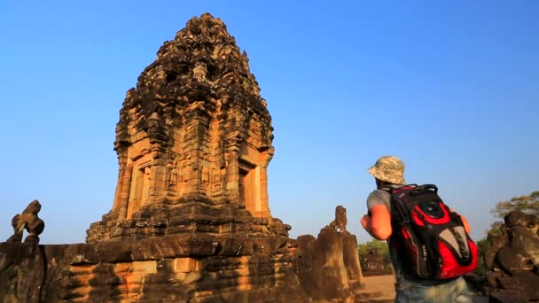 Bakong Tapınağı'nda Angkor — Stok video